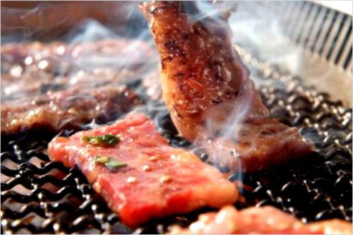 焼肉さんあいのランチメニューが人気!時間帯や値段は?