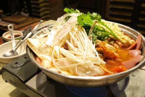 【渋谷】焼肉もプデチゲも肉寿司も!テレビでも人気のお肉を思う存分味わう「ハヌリ 渋谷」
