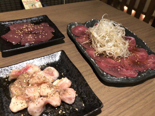 極新栄店★朝まで営業の安くて美味しいもつ鍋&焼肉屋!半個室あり!