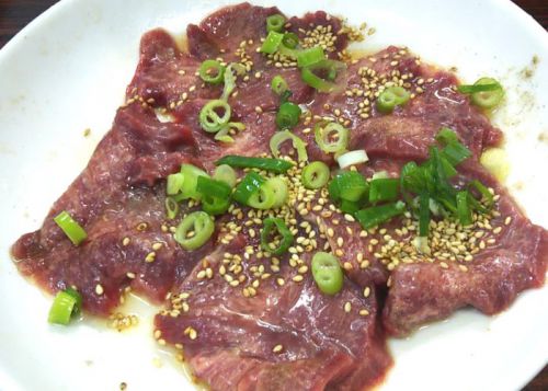 やっぱり塩タンとハラミ!「焼肉大寅」@新今宮