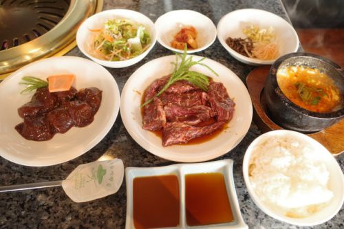 【田町】新鮮でボリューム満点の焼肉ランチをリーズナブルに楽しめる人気店「漢城軒」