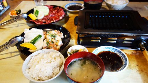 【福岡】コスパ良し！イニシエ焼肉店のランチ♪＠焼肉の明治屋