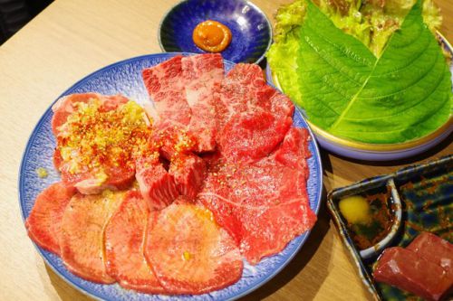 【神保町】厳選和牛とセルフ飲み放題コースがコスパ抜群「神保焼肉料理店」