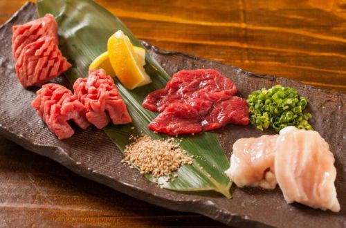 焼肉【牛恋】のメニューや予約方法は?芸能人にも大人気♩