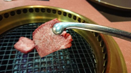 焼肉屋の常識?焼肉はなぜトングを使うの?②